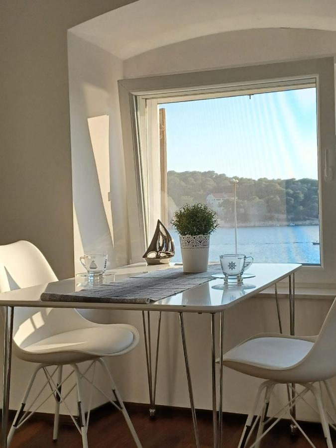 Niko 1 Apartment Mali Losinj Exterior photo