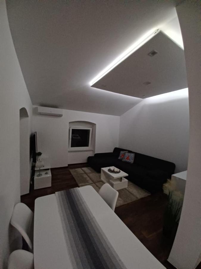 Niko 1 Apartment Mali Losinj Exterior photo