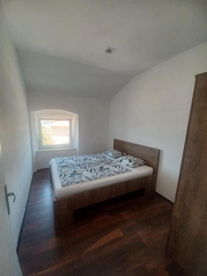 Niko 1 Apartment Mali Losinj Exterior photo